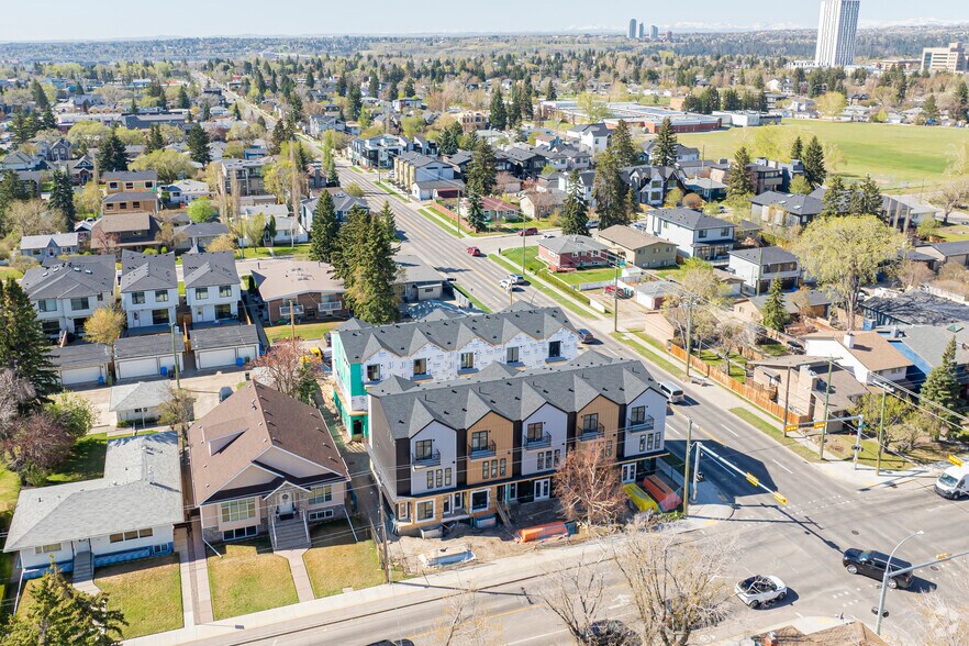 More Photos Of 1925 24 Av NW, Calgary Apartments For Lease