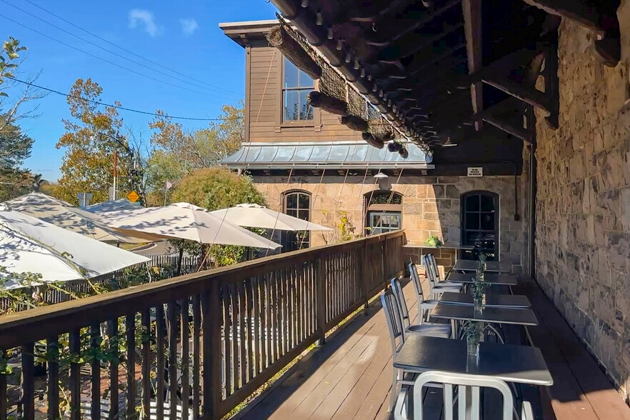 More Photos Of 2 Bridge St, Milford Restaurant For Sale