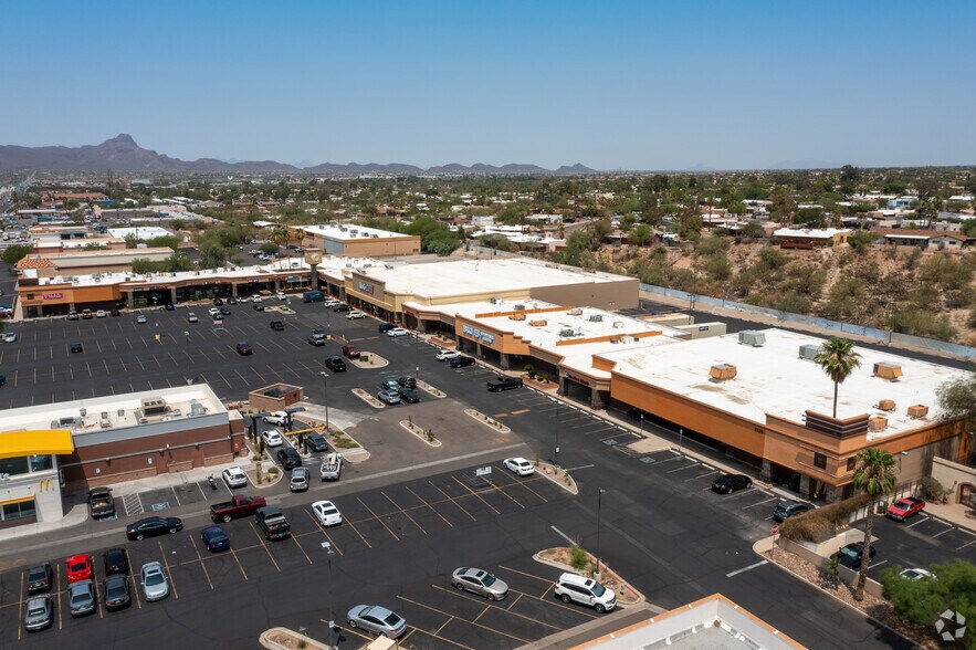 More Photos Of 3800-3936 W Ina Rd, Tucson Unknown For Lease