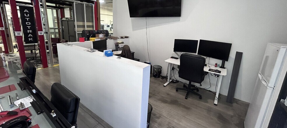 More Photos Of 1130 N Melrose Dr, Vista Warehouse For Sale