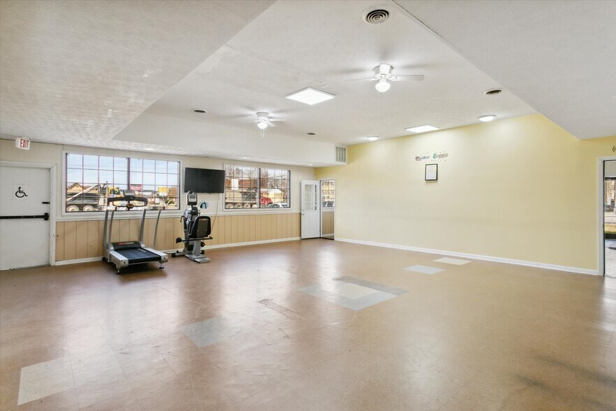 More Photos Of 1721 N King St, Hampton Daycare Center For Sale