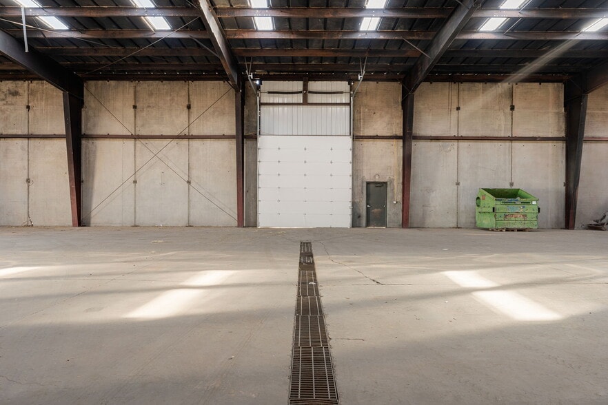 More Photos Of 1342 W Industrial Rd, Cedar City Warehouse For Lease
