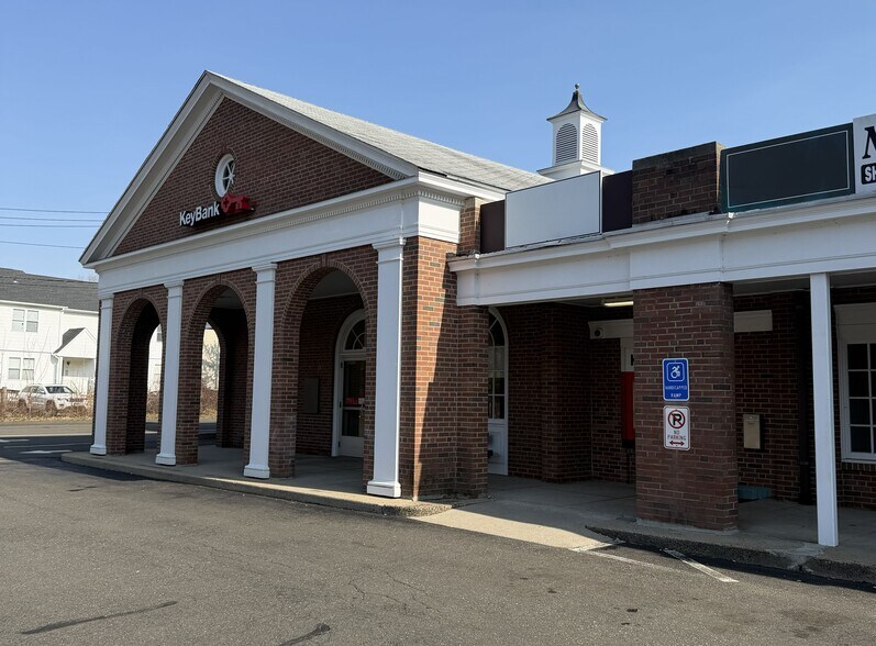 More Photos Of 1715 Foxon Rd, North Branford Unknown For Lease