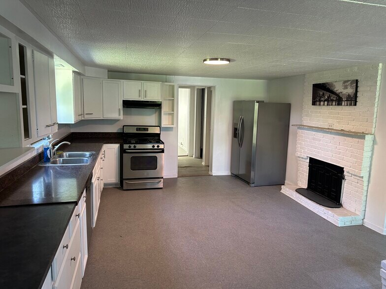 More Photos Of 8180 Steubenville Pike, Mc Donald Multifamily For Sale