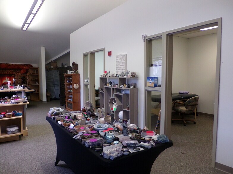 More Photos Of 171 Daniel Webster Hwy, Belmont Storefront Retail Office For Lease