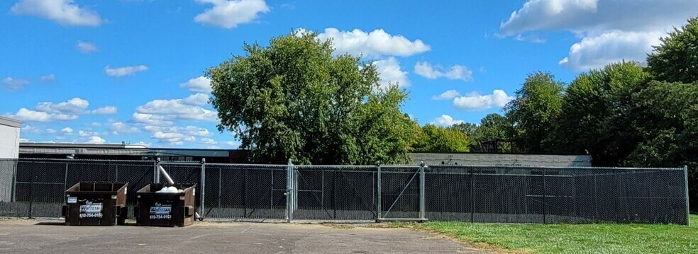Primary Photo Of 1020 Industrial Blvd, Southampton Warehouse For Lease