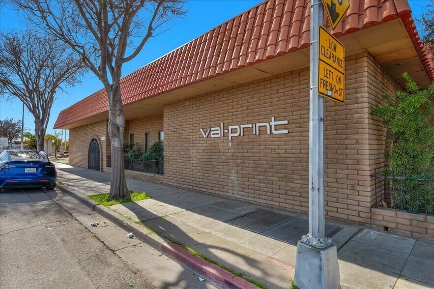 More Photos Of 1257 G St, Fresno Light Distribution For Sale