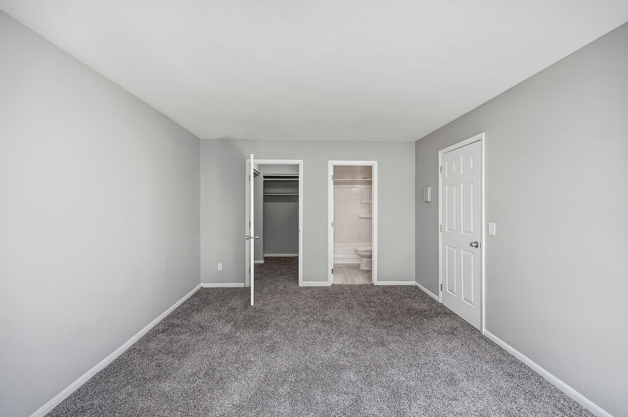 More Photos Of 2302 Salvador St, Cincinnati Apartments For Sale