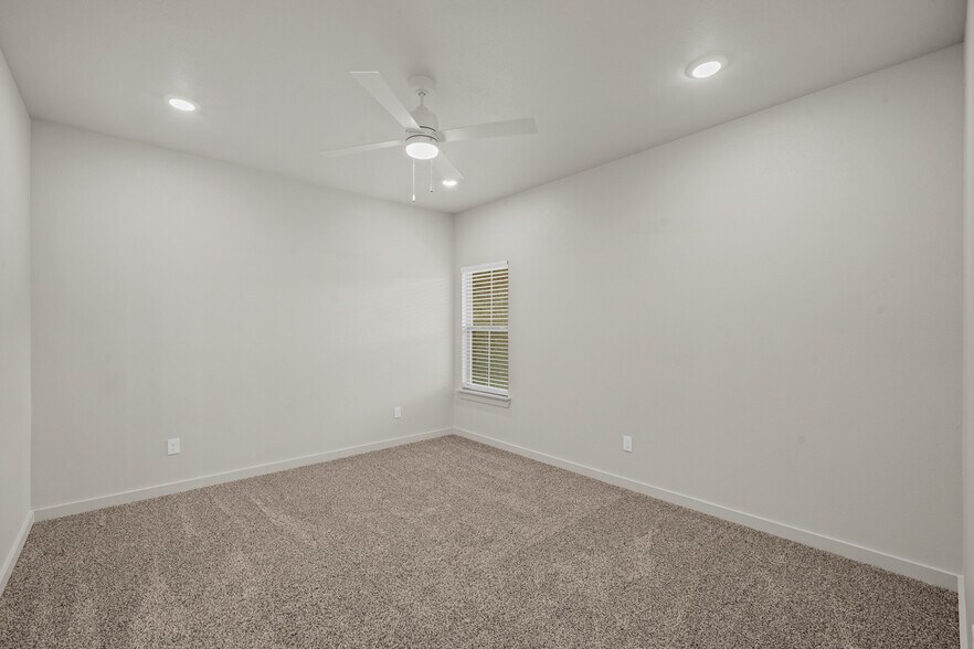 More Photos Of 7030-7036 41st st, Lubbock Apartments For Sale