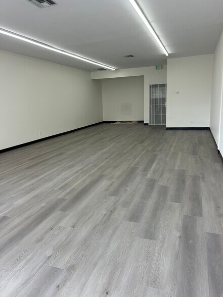 More Photos Of 5453-5465 Del Amo Blvd, Lakewood Unknown For Lease