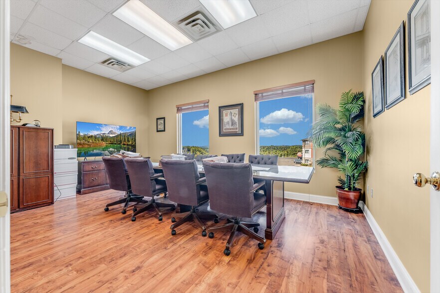 More Photos Of 601 Venture Dr, Morgantown Freestanding For Lease