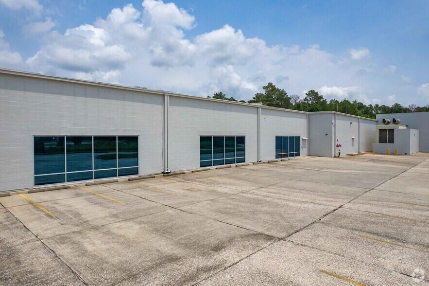 More Photos Of 3200 FM 1960 Rd W, Humble Office For Sale