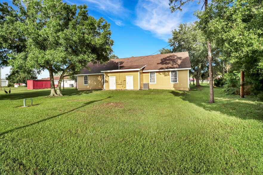 More Photos Of 1312 15th St N, Immokalee Office For Sale