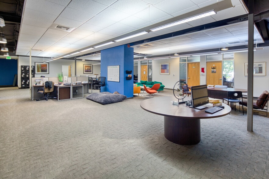 More Photos Of 815 S St, Sacramento Office For Sale