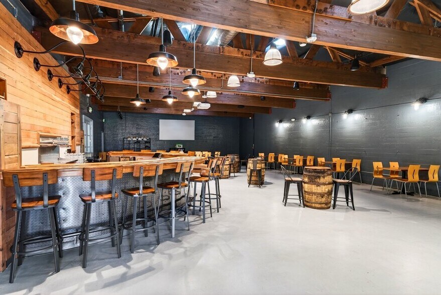 More Photos Of 625 Main St, Watsonville Freestanding For Sale