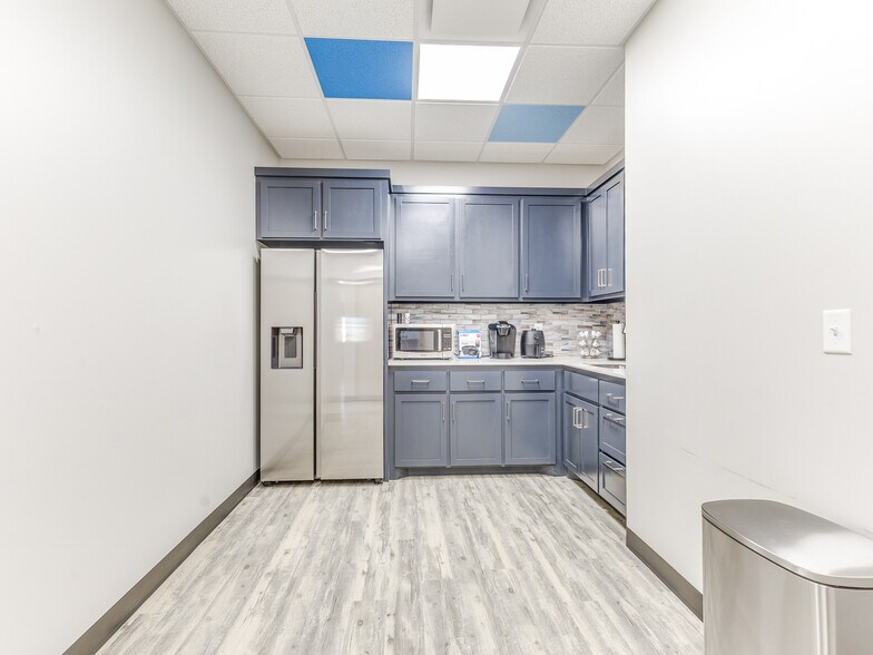 More Photos Of 1840 N 170th East Ave, Tulsa Industrial For Sale