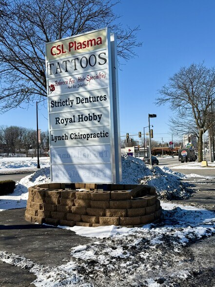More Photos Of 3800 E State St, Rockford General Retail For Lease