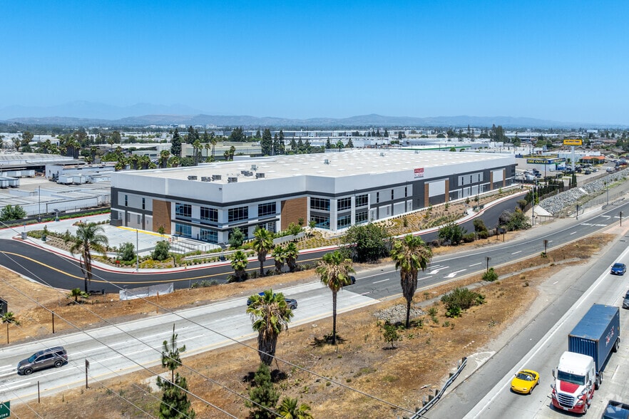 More Photos Of 1500 S Raymond Ave, Fullerton Distribution For Lease