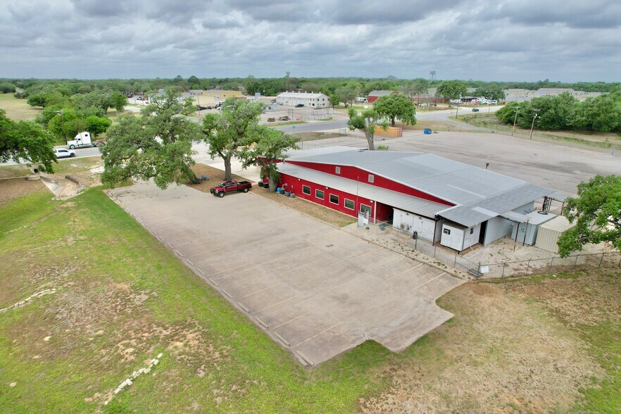 More Photos Of 1200 Bensdale Rd, Pleasanton Warehouse For Lease