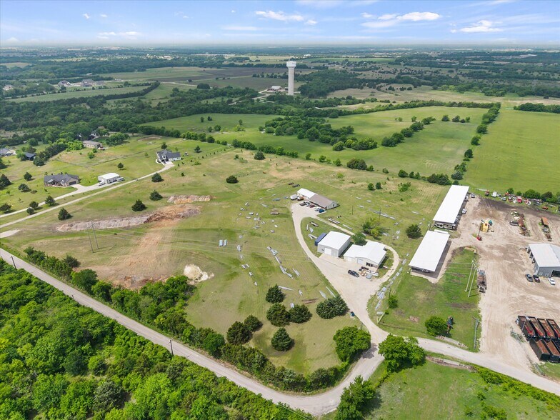 More Photos Of 1101 Willy Vester Rd, Van Alstyne Warehouse For Sale