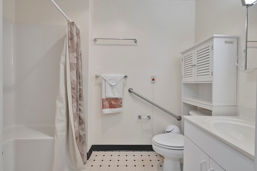 More Photos Of 200 Kauffman Rd, Annville Assisted Living For Sale