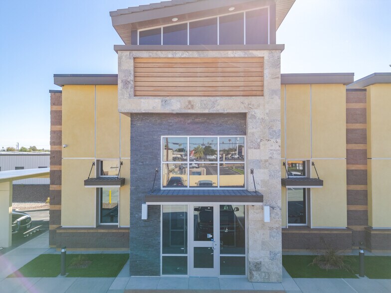 More Photos Of 1446 W Pico Ave, El Centro Medical For Lease