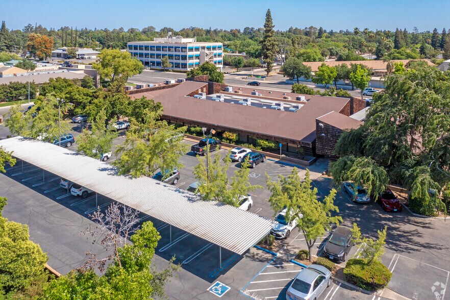 More Photos Of 1100 W Shaw Ave, Fresno Office For Lease