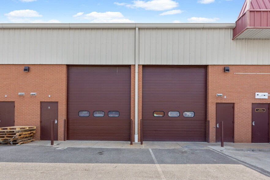 More Photos Of 7881 Beechcraft Ave, Gaithersburg Industrial For Sale
