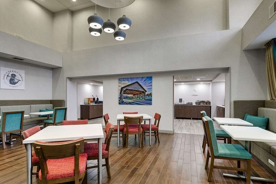 More Photos Of 5723 Heritage Crossing Dr, Glen Carbon Hotel For Sale