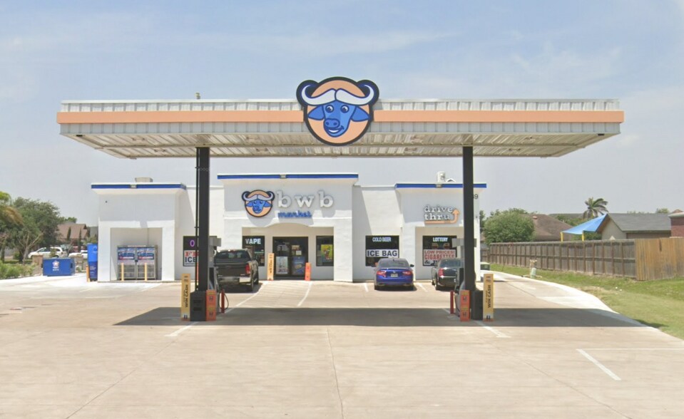 Primary Photo Of 939 S Alamo Rd, Alamo Convenience Store For Sale