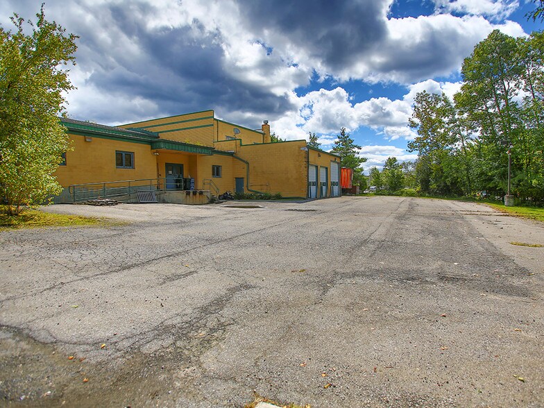 More Photos Of 20 Industrial Dr, Middletown Light Manufacturing For Sale