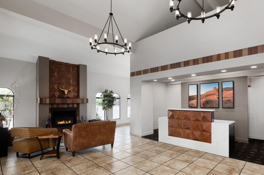 More Photos Of 200 E Estrella Ave, Tucumcari Hotel For Sale