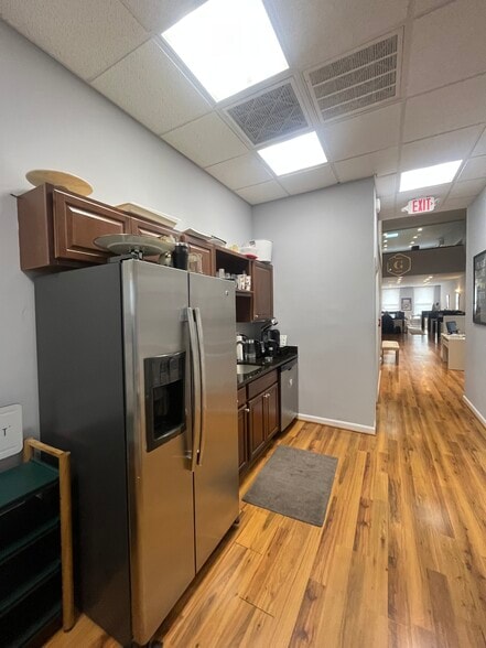 More Photos Of 3107-3109 M St NW, Washington Storefront Retail Office For Lease
