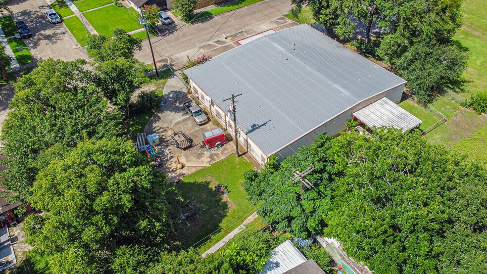 More Photos Of 1407 Blackburn Dr, Pasadena Office For Sale