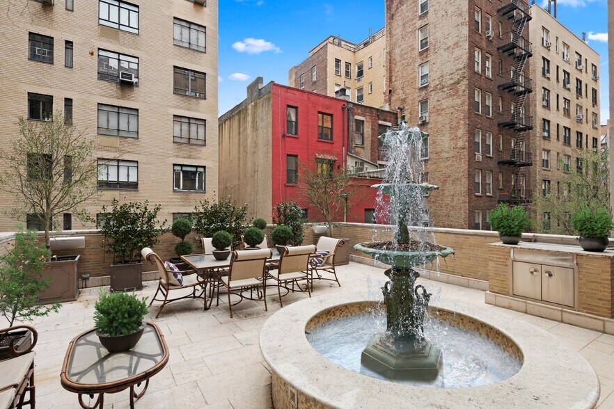 More Photos Of 349 W 86th St, New York Office Residential For Sale