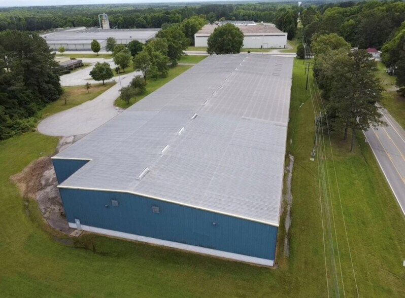 More Photos Of 1400 Montgomery, South Hill Warehouse For Lease