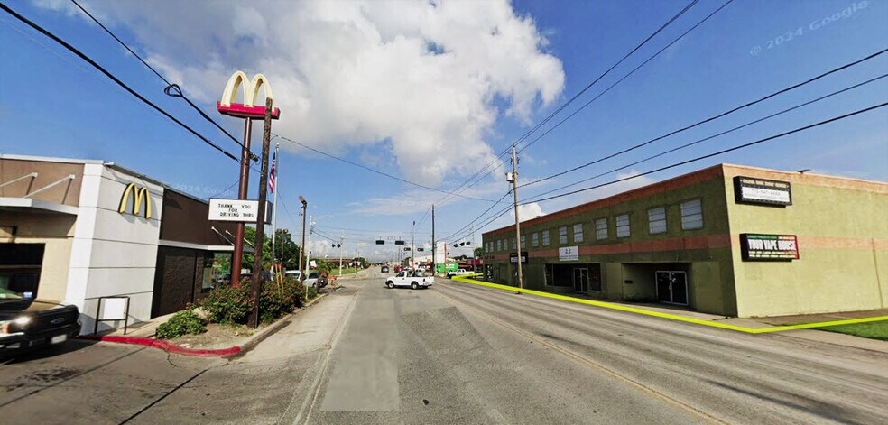 Primary Photo Of 100 N Main St, Galena Park Freestanding For Sale