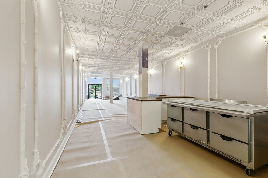 More Photos Of 3908 Veterans Memorial Blvd, Metairie General Retail For Sale