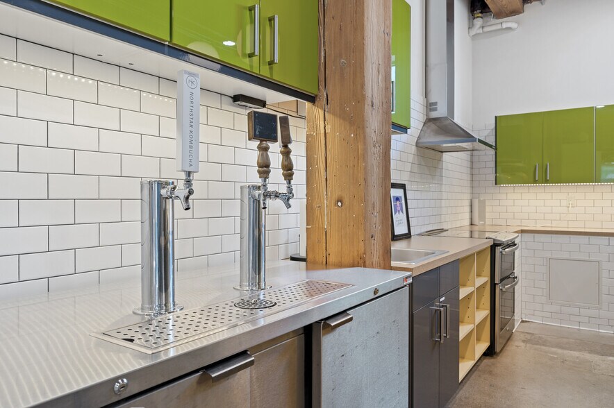 More Photos Of 1153 SE 16th Ave, Minneapolis Coworking Space