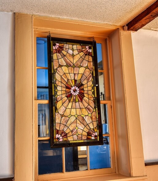 More Photos Of 27 Route 25, Plymouth Hospitality For Sale