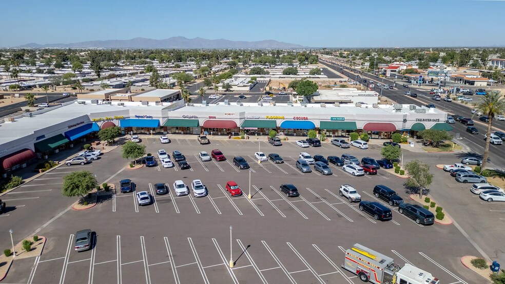 More Photos Of 10001 W Bell Rd, Sun City Unknown For Lease