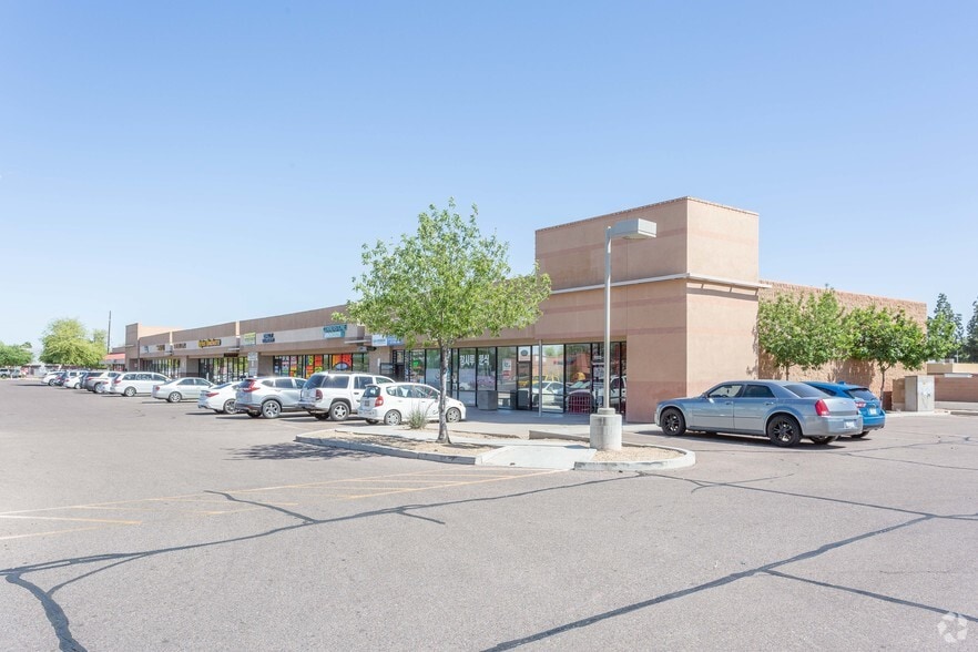 More Photos Of 10222 N 43rd Ave, Glendale Unknown For Lease