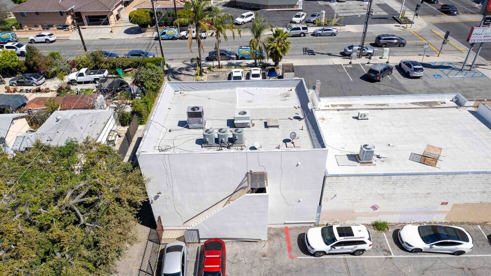 More Photos Of 1108 5th St, San Fernando Storefront Retail Office For Sale