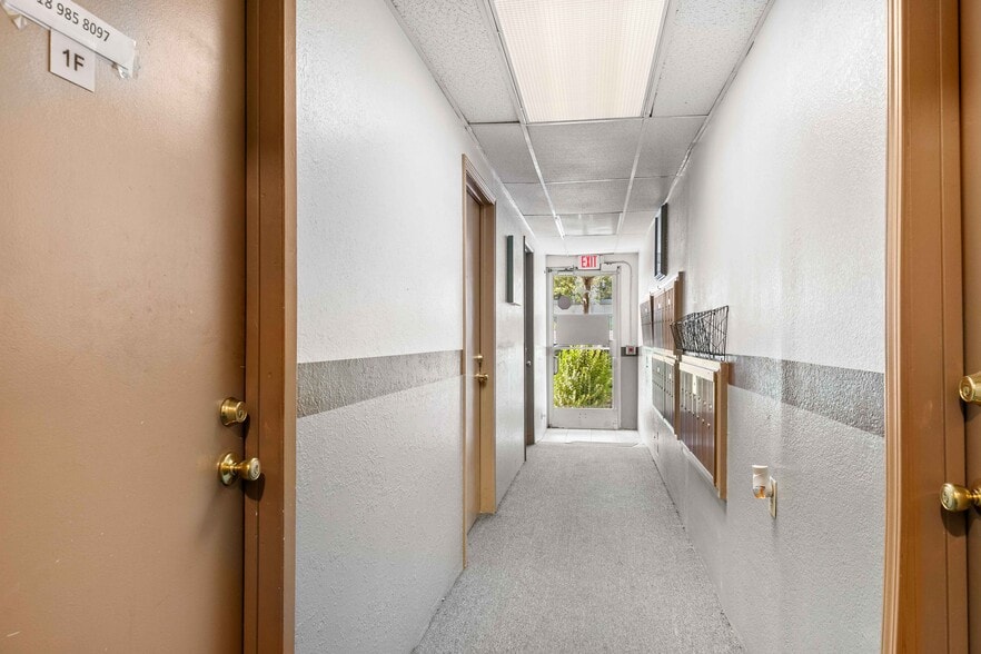 More Photos Of 11490 Burbank Blvd, North Hollywood Loft Creative Space For Sale