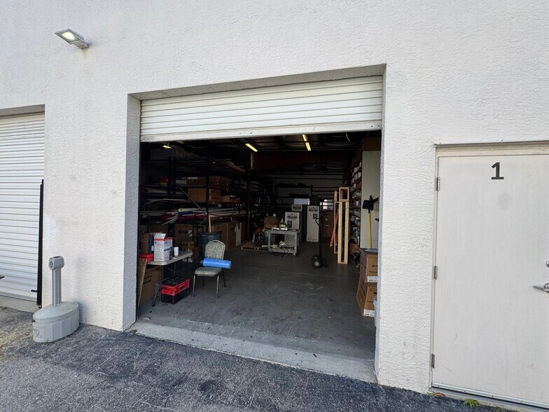 More Photos Of 1455 Rail Head Blvd, Naples Warehouse For Lease