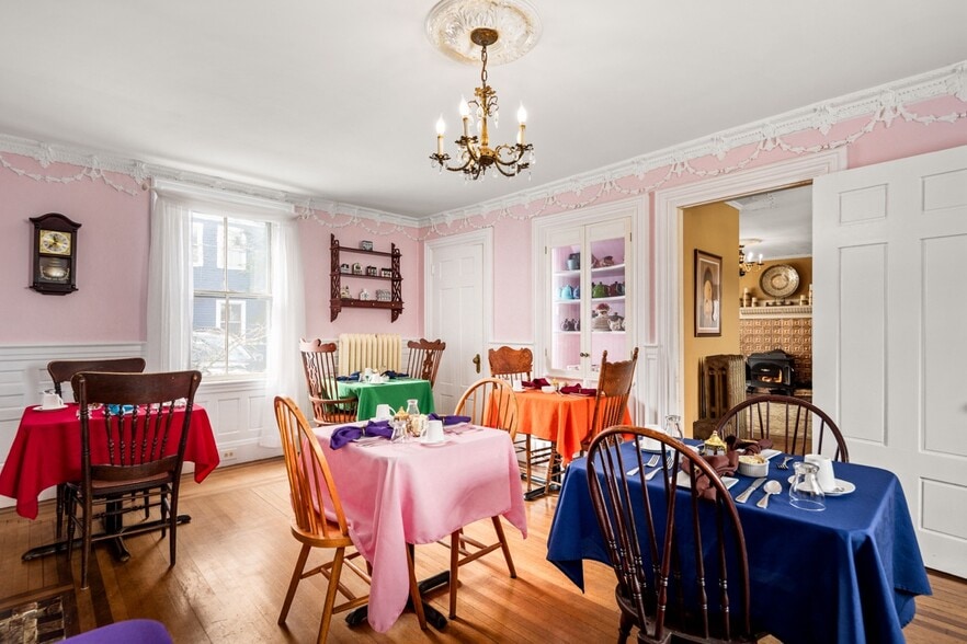 More Photos Of 82 Elm St, Camden Hospitality For Sale