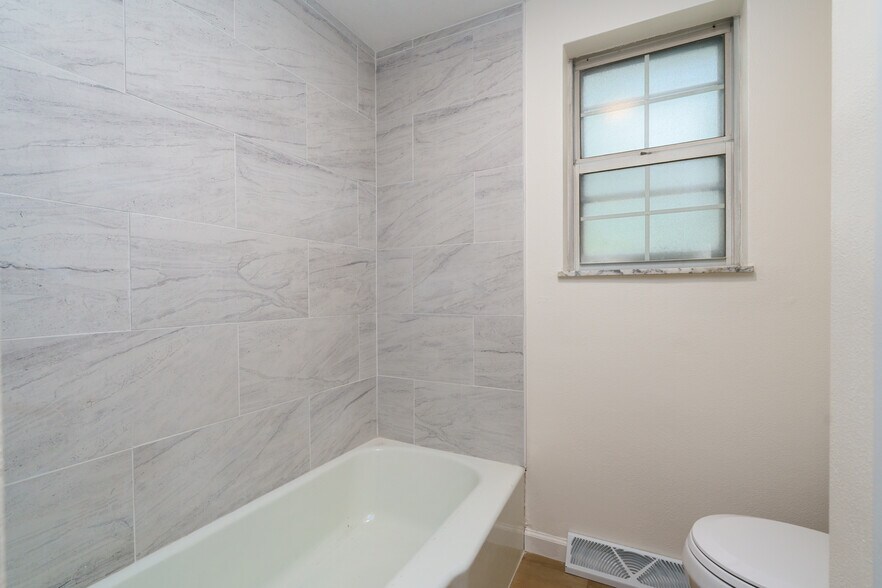 More Photos Of 210 Anderson Ln, Belleville Multifamily For Sale