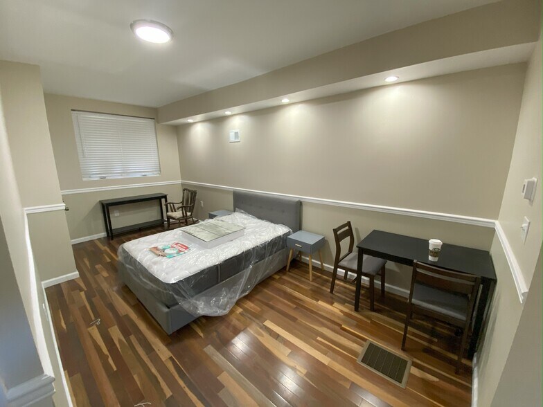 More Photos Of , Philadelphia Unknown For Sale