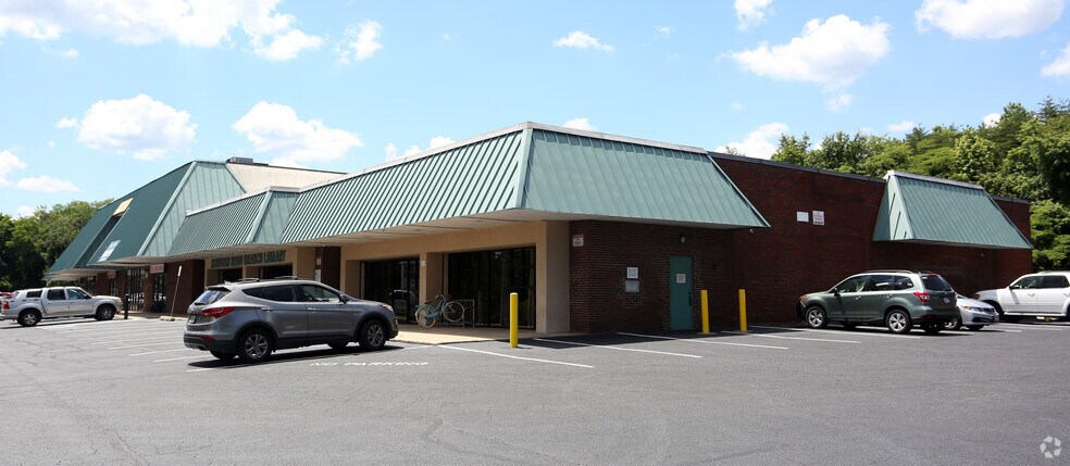 More Photos Of 4730 Mountain Rd, Pasadena Freestanding For Lease