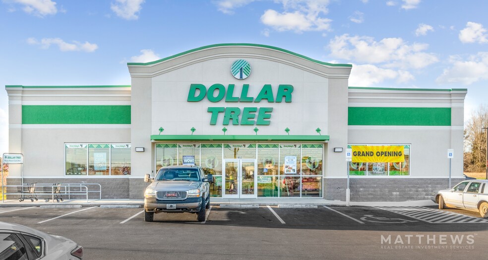 Primary Photo Of 2707 E Sangamon Ave, Springfield Storefront For Sale